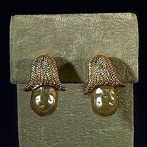 Sarah Coventry Fashion Parade Earrings