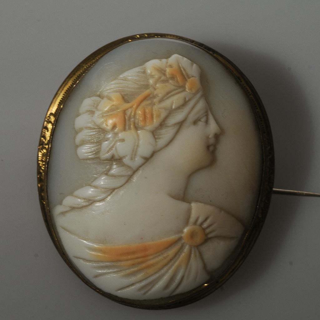 Large Victorian Shell Cameo - Baccante Maiden