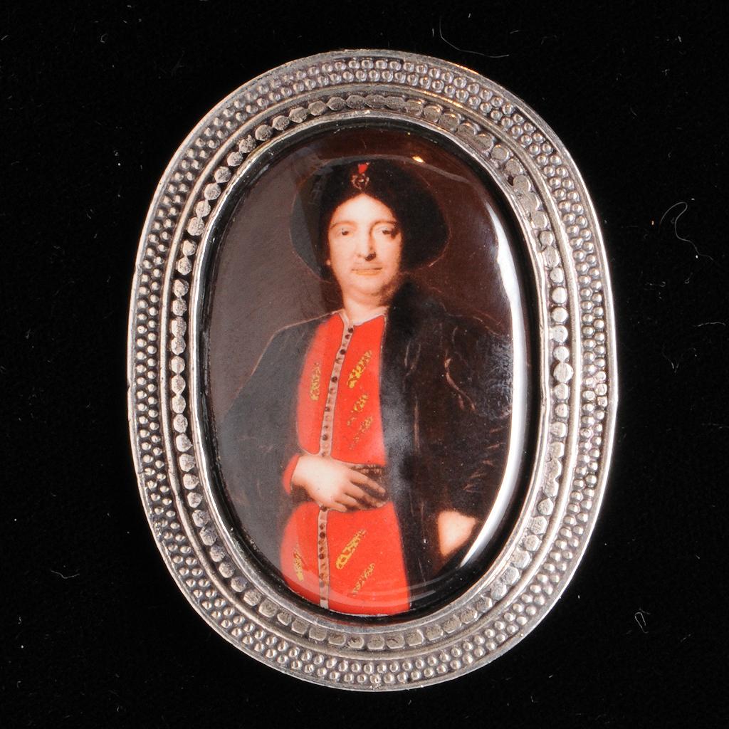 Porcelain Portrait Brooch in 925 Silver Frame