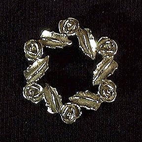 Sarah Coventry Antique Rose Circle Brooch