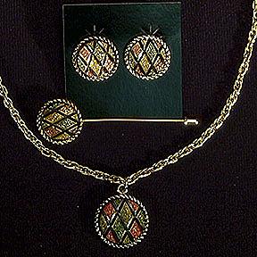 Sarah Coventry Mosaic stick pin, necklace and clip earring set 1973