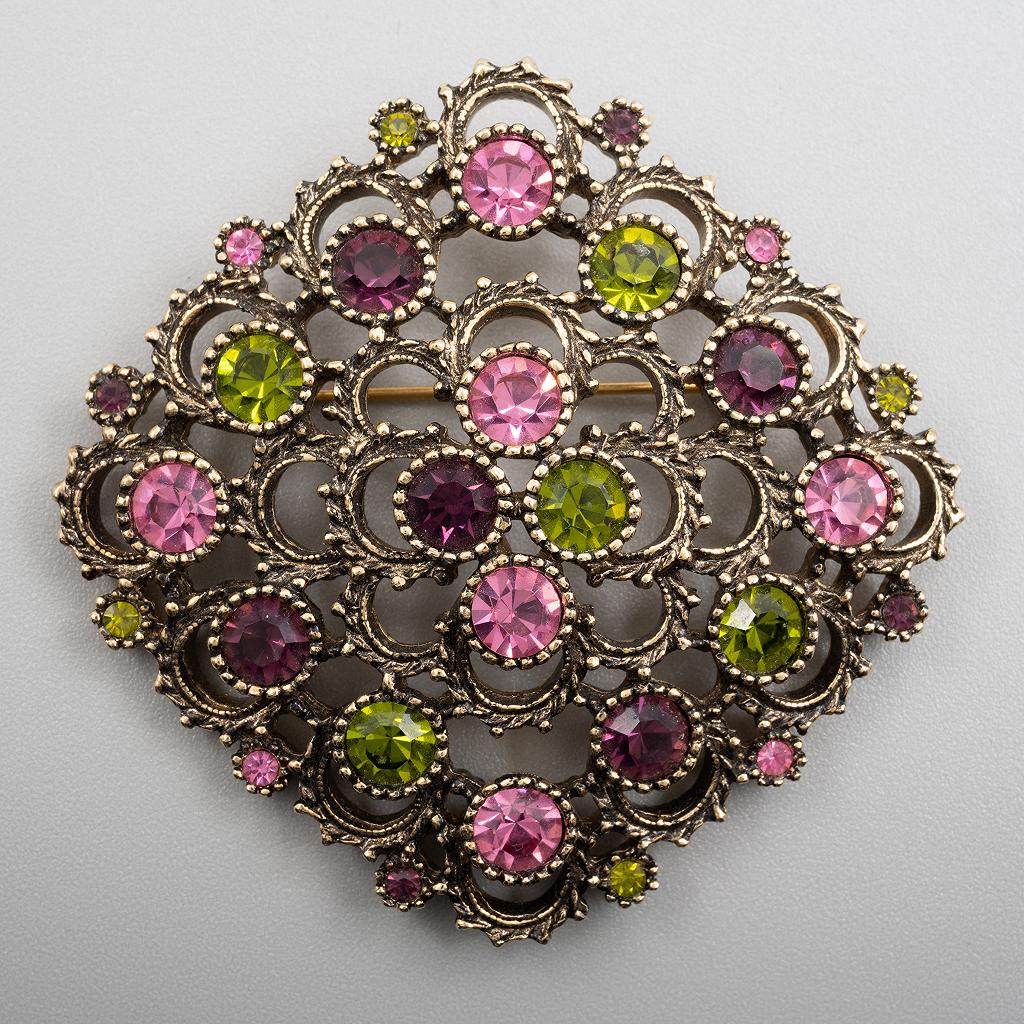 Sarah Coventry Austrian Lites Pin Brooch 1973