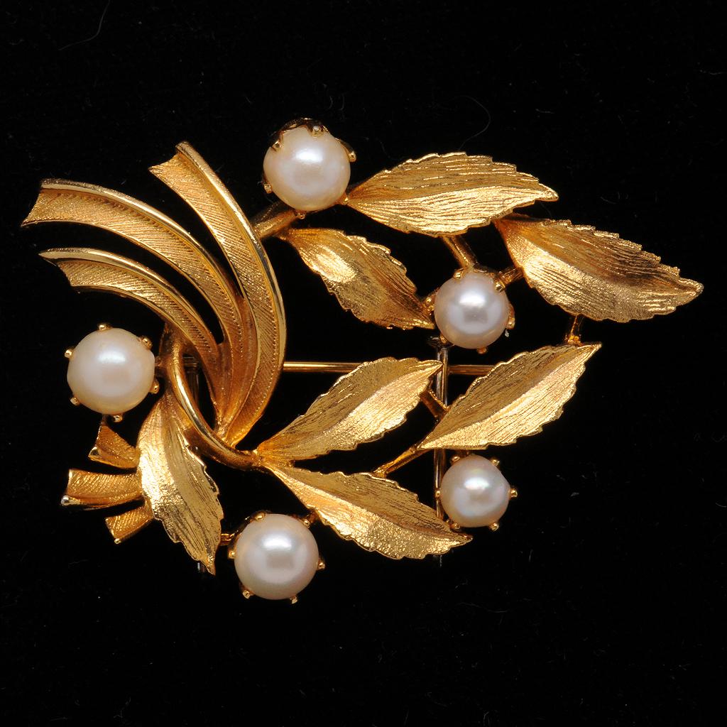Lisner Goldtone Leafy Branch Pin with Faux Pearls