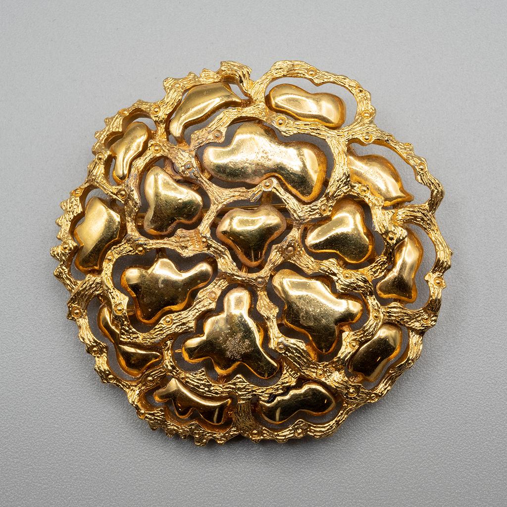 Roget Molten Chrysanthemum Design Goldtone Pin