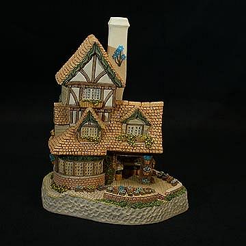 David Winter Cottages: The Flower Shop - Guild Piece 17
