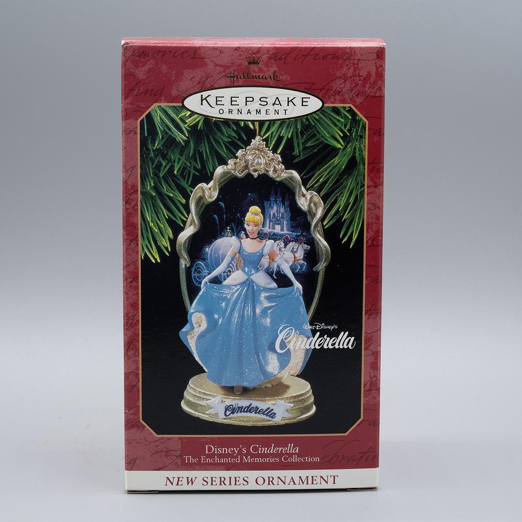 Hallmark Ornament - 1997 Disney