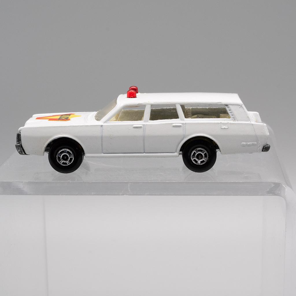 Matchbox Superfast 55 Mercury Commuter Police Car