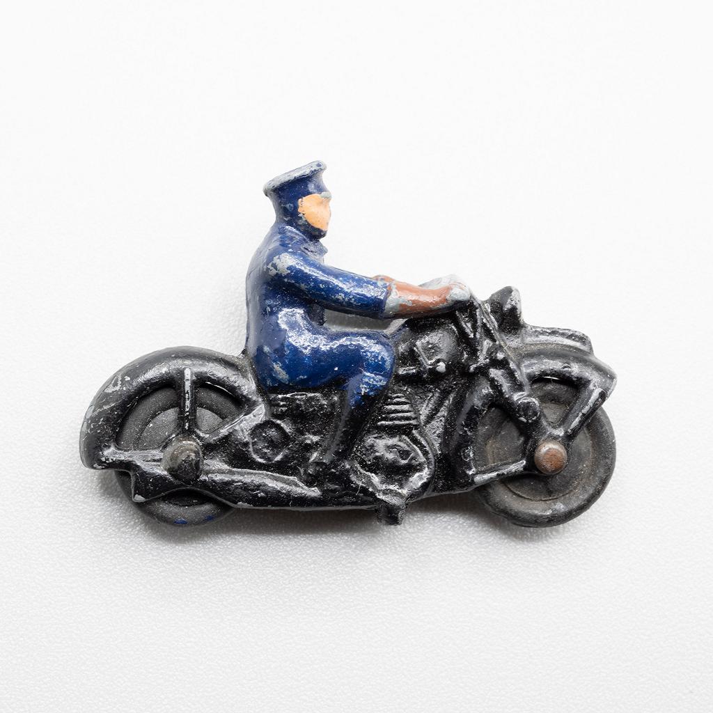 Dinky Toys Police Motorcyclist 37b