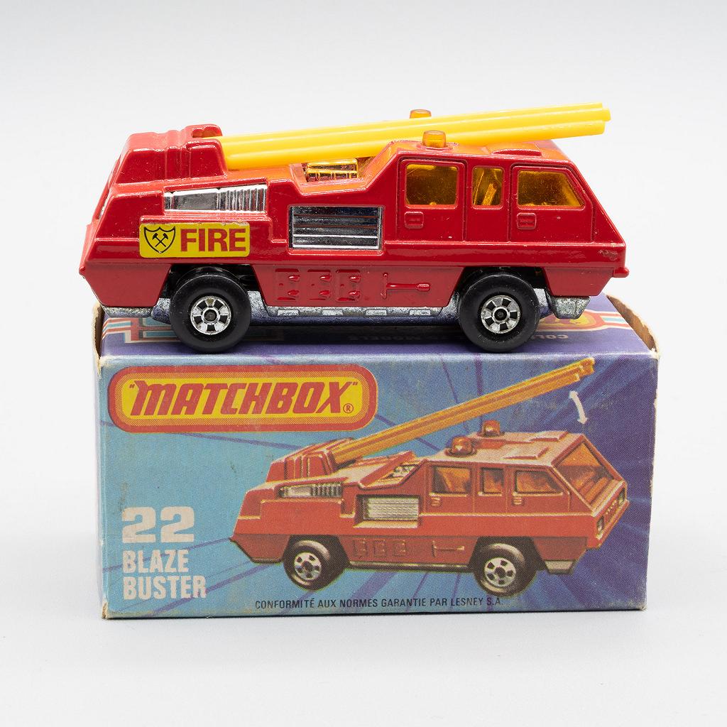 Matchbox Superfast 22 Blaze Buster Fire Engine MIB