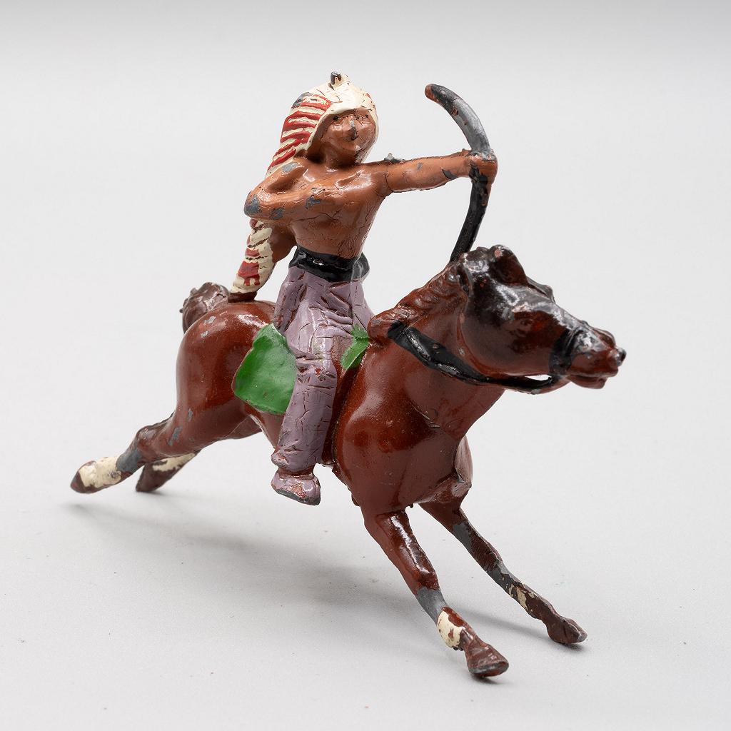 Cherilea Indian Chief on Horse with Bow