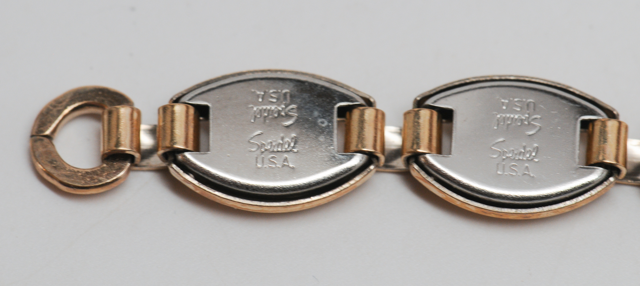 Speidel+Ladies+Bracelet+Style+Watchband+with+Textured+Oval+Links picture 4