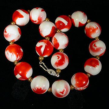 Strawberries+and+Cream+Beaded+Necklace picture 2