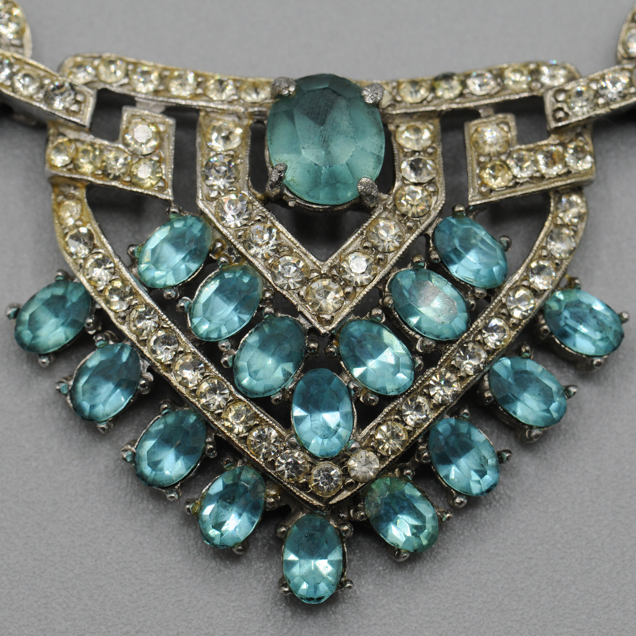 Joseph+Wiesner+Deco+Style+Blue+and+Clear+Necklace picture 2
