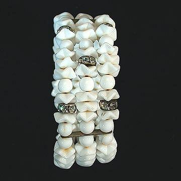 Stunning+White+Glass+Bead+Memory+Wire+Bracelet picture 3