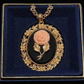 Avon+Coral+Rose+Mirror+Back+Pendant+Necklace picture 1