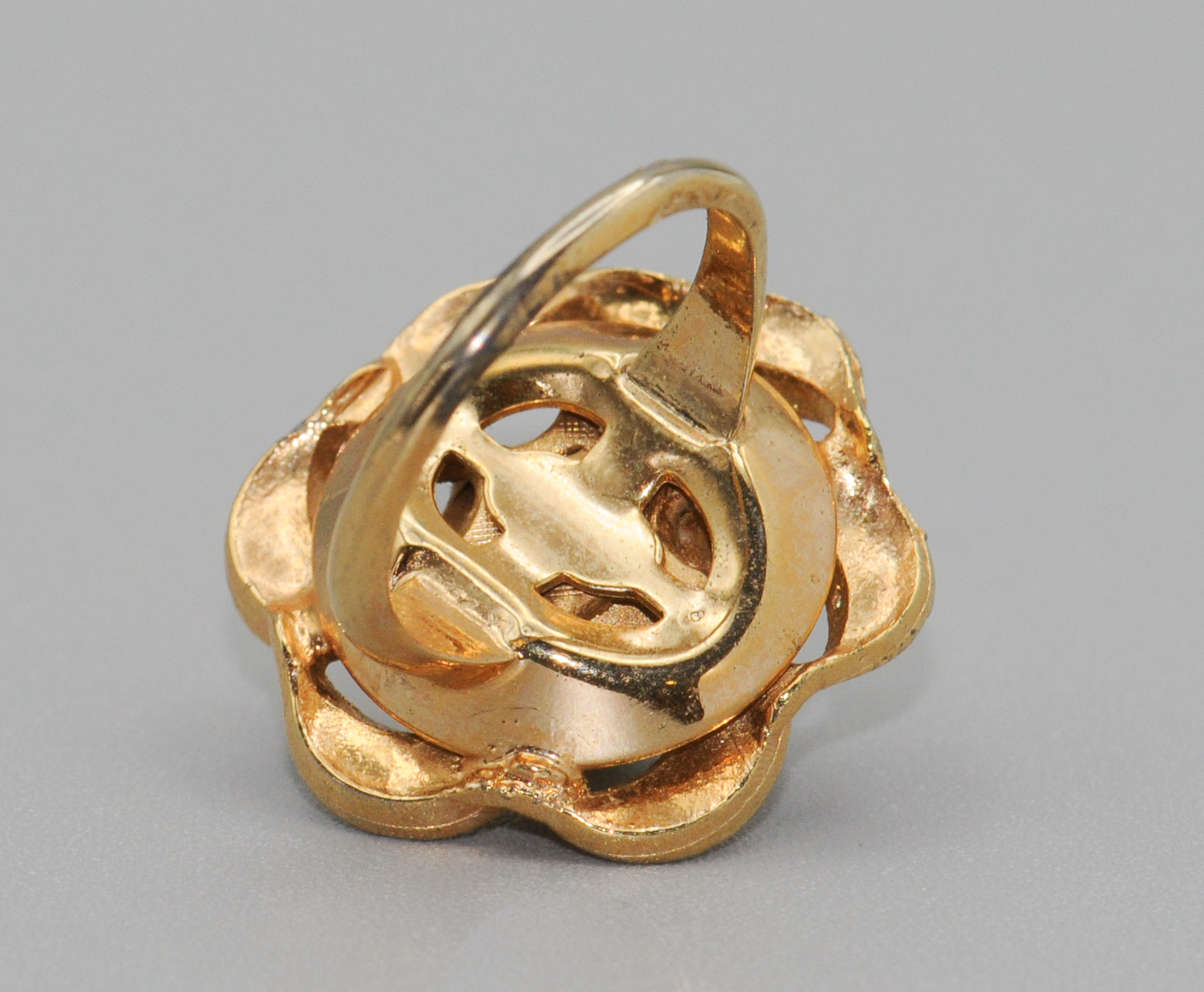 Park+Lane+Goldtone+Ring+with+Large+Faux+Pearl picture 2