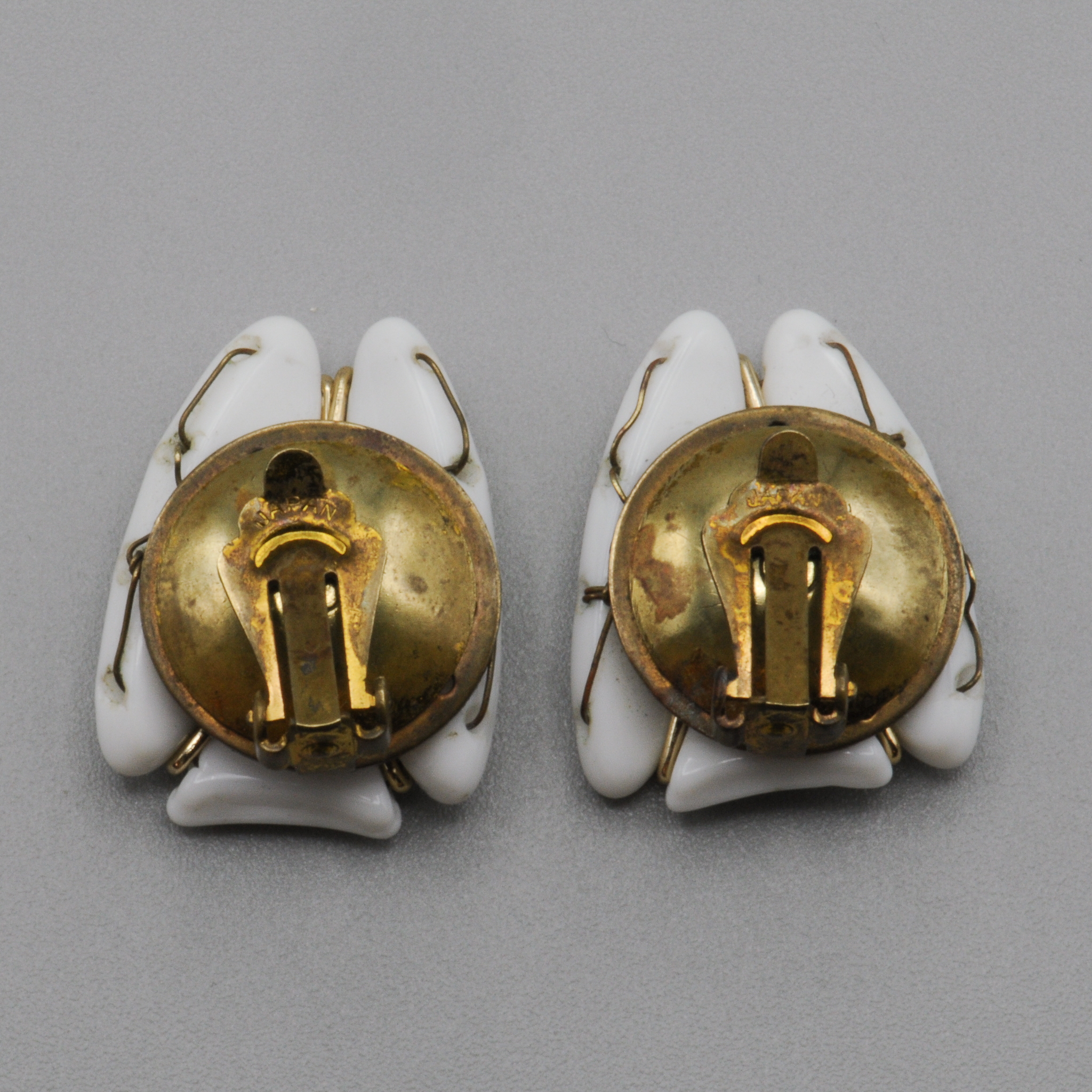 Large+Geometric+White+Glass+Bead+Clip+Earrings picture 3