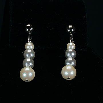 Richelieu+Grey+and+White+Simulated+Pearl+Set+-+Necklace+and+Earrings picture 2