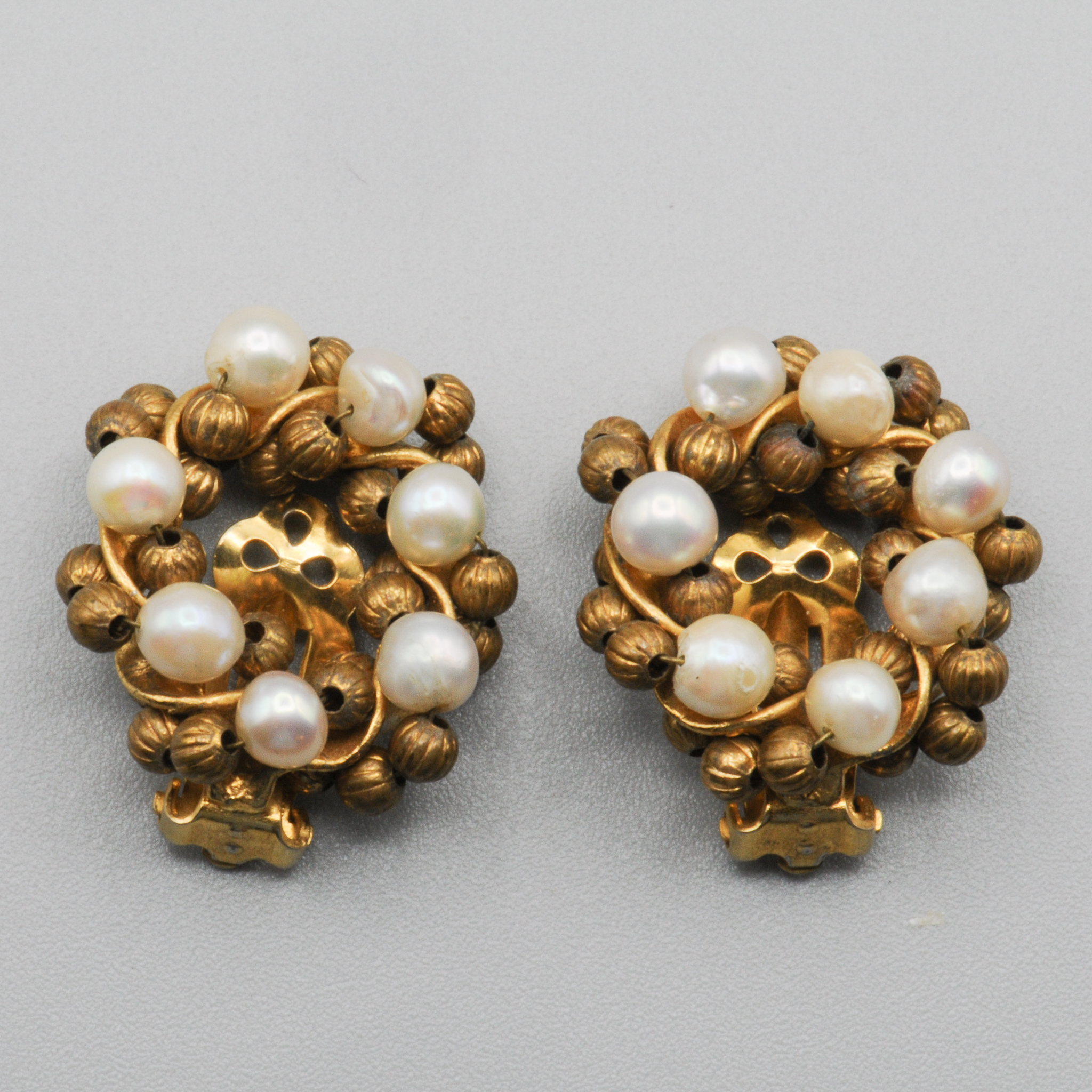 Hattie+Carnegie+Gold+Bead+%26+Pearl+Wreath+Earrings picture 1