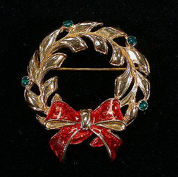 Christmas+Wreath+Pin picture 1
