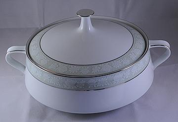 Noritake+Vienne+Covered+Vegetable+Dish+or+Tureen picture 1