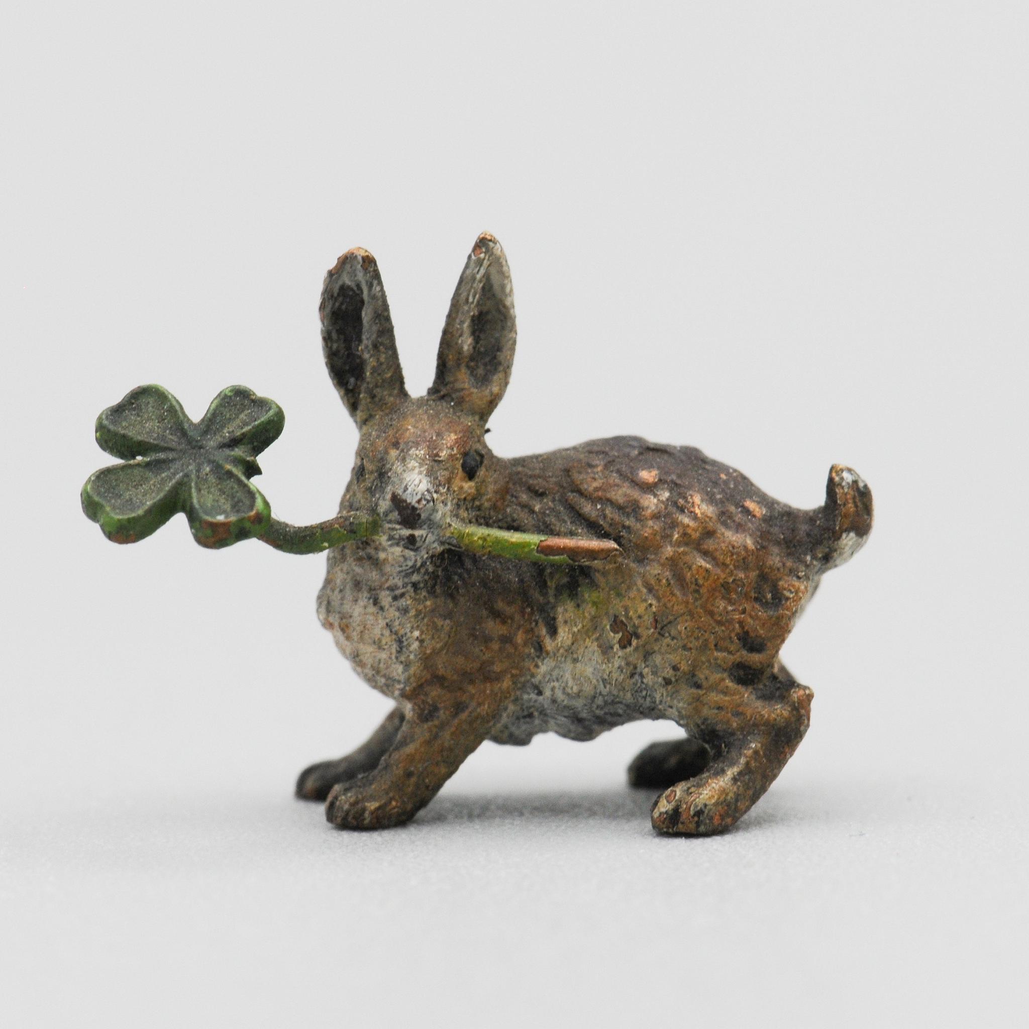 Tiny+Cold-Painted+Austrian+Vienna+Bronze+Rabbit+with+Four+leaf+Clover picture 1