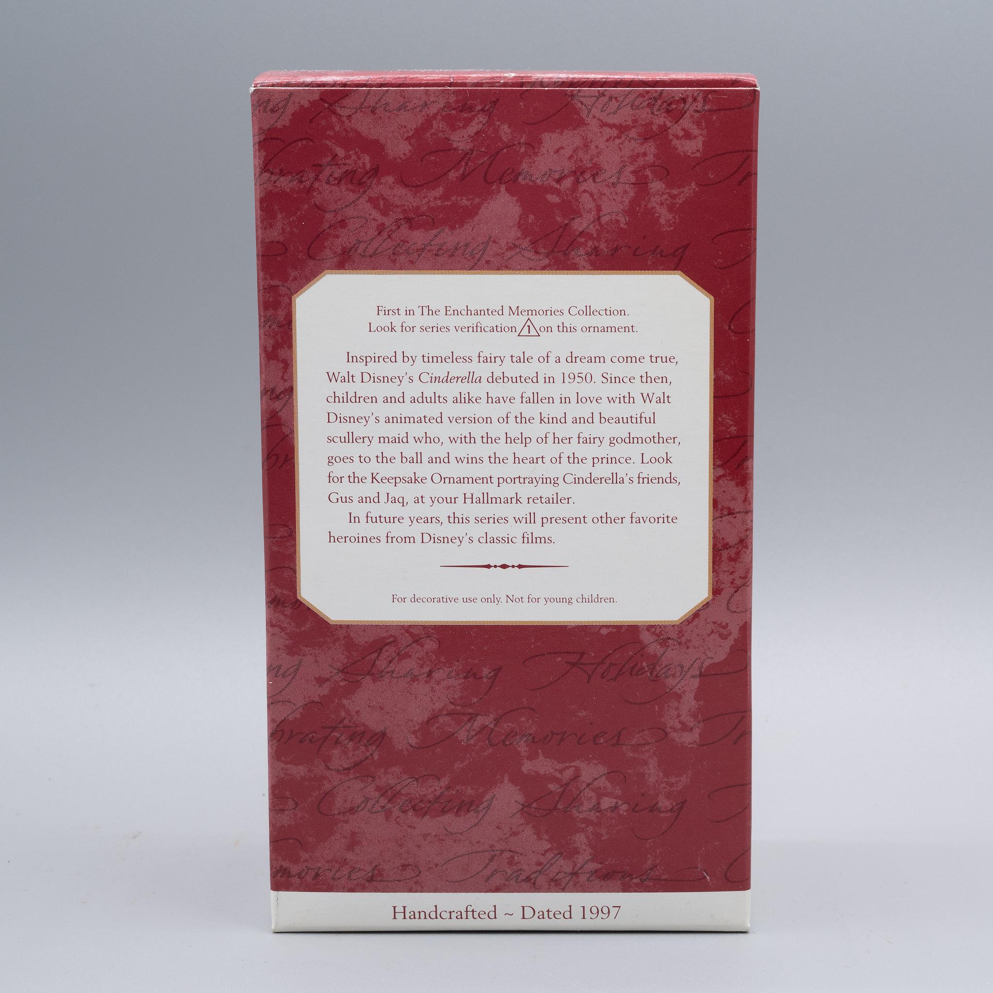 Hallmark+Ornament+-+1997+Disney%27s+Cinderella+-+Enchanted+Memories+-+1st+in+Series picture 2