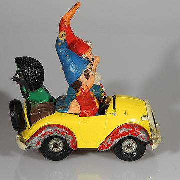 Corgi+Noddy%27s+Car+with+Grey+Face+Golliwog picture 3