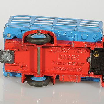 Dinky+Toys+Dodge+Farm+Produce+Wagon+Nbr+343+Blue+and+Red picture 4