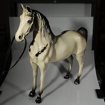 Plastic+Cream+or+Gray++Standing+Mare picture 1