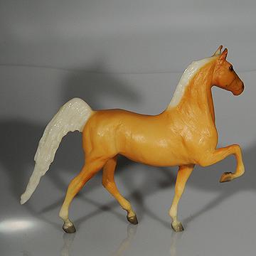 Breyer+small+light+brown+horse picture 2