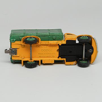Dinky+Toys+Dodge+Farm+Produce+Wagon+Nbr+343+Green+and+Yellow picture 4