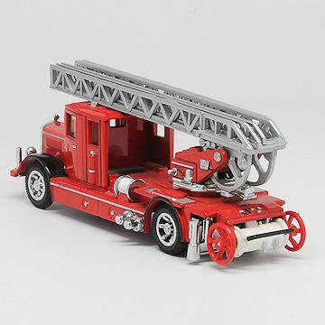 Matchbox+Yesteryear+Mercedes+Benz+Vintage+Fire+Engine+1932 picture 3