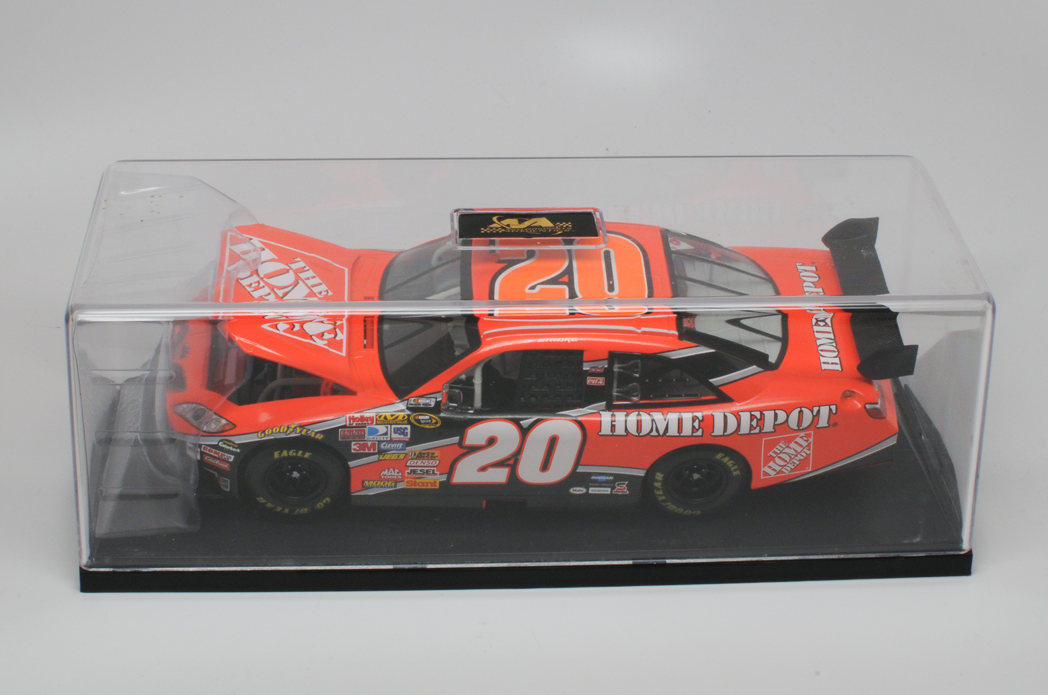 Tony+Stewart+Home+Depot+20+Daytona+500+NASCAR+1%3A24+2008 picture 3