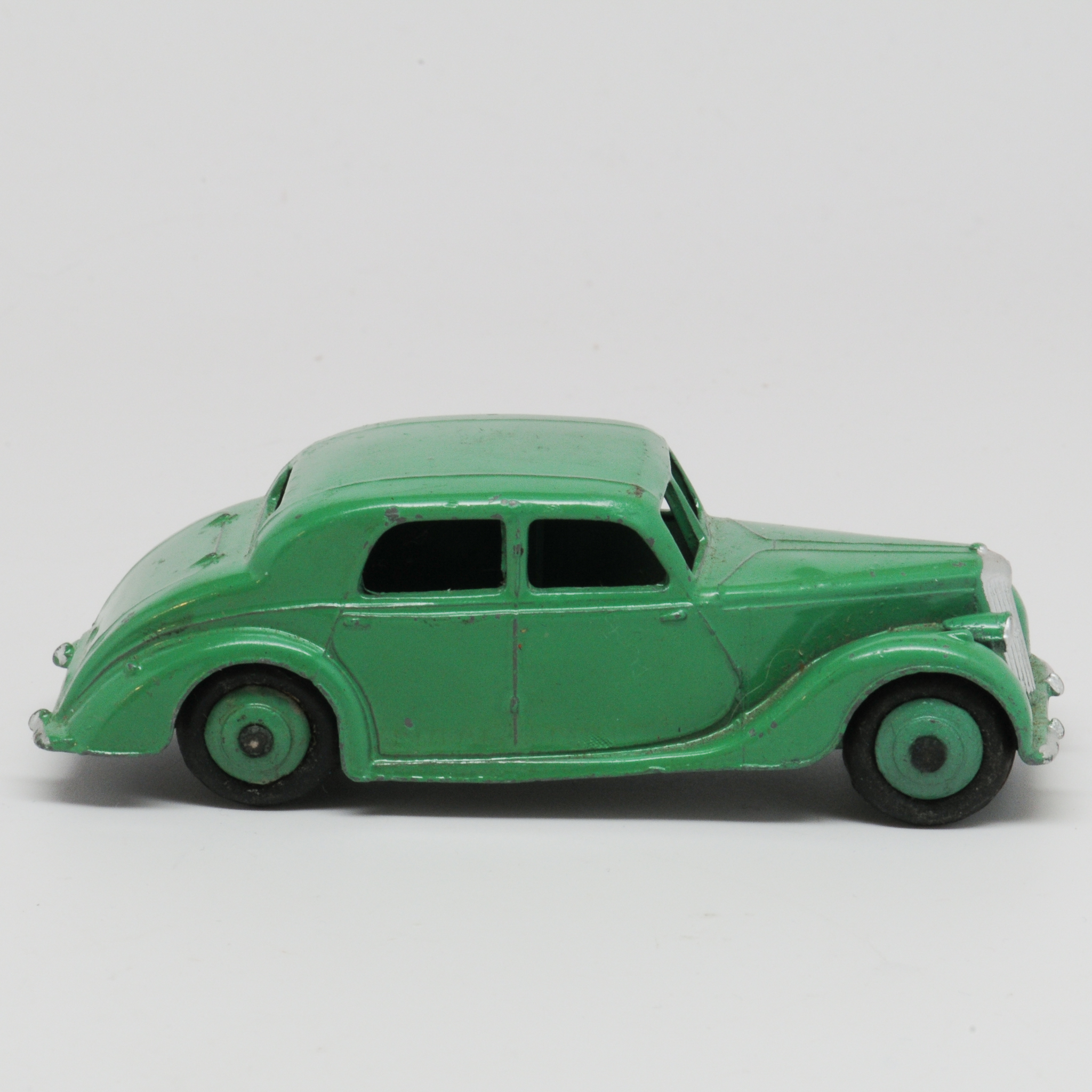 Dinky+Riley+Saloon++1947-1954 picture 3