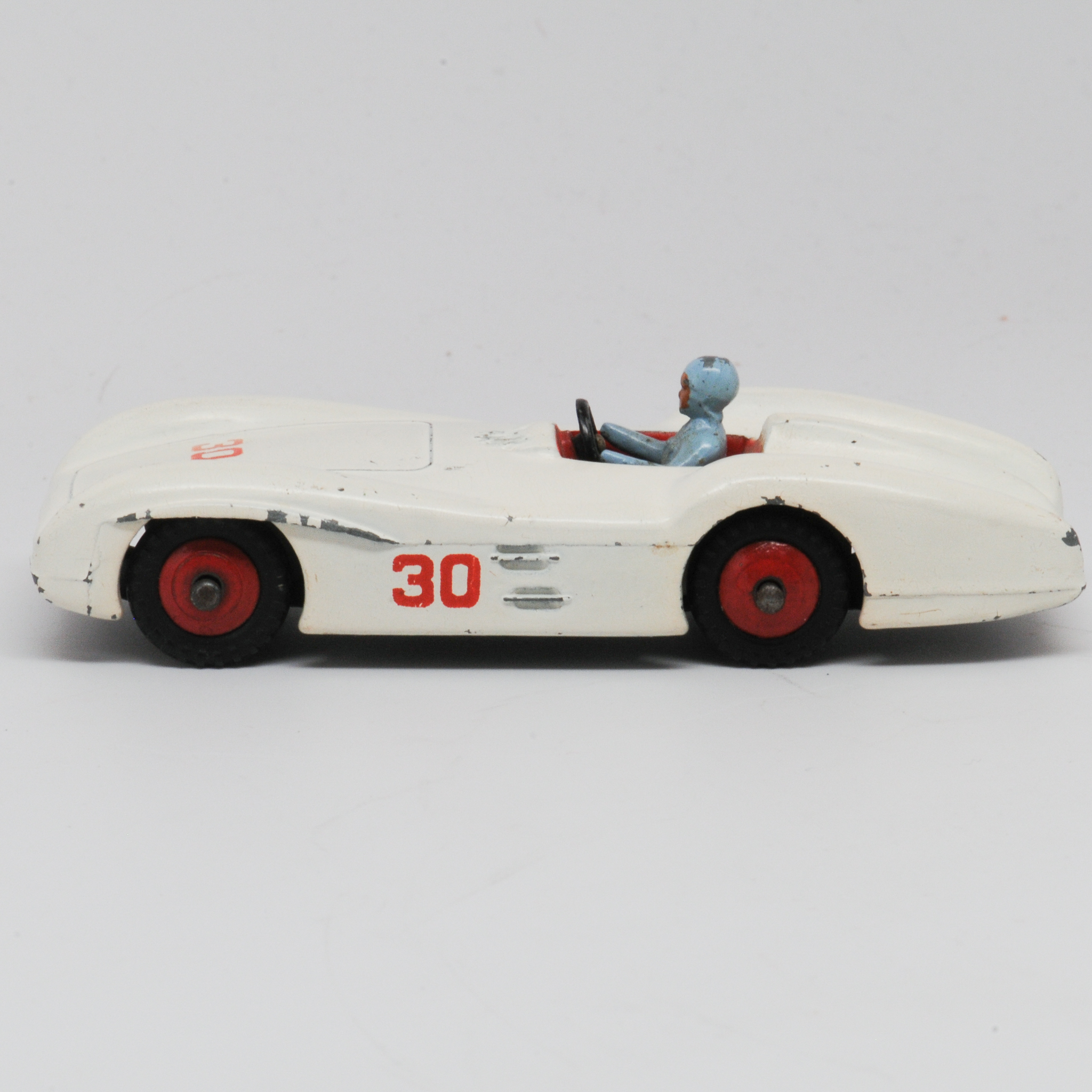 Dinky+237+Mercedes+Benz+Race+Car+1958-64 picture 2