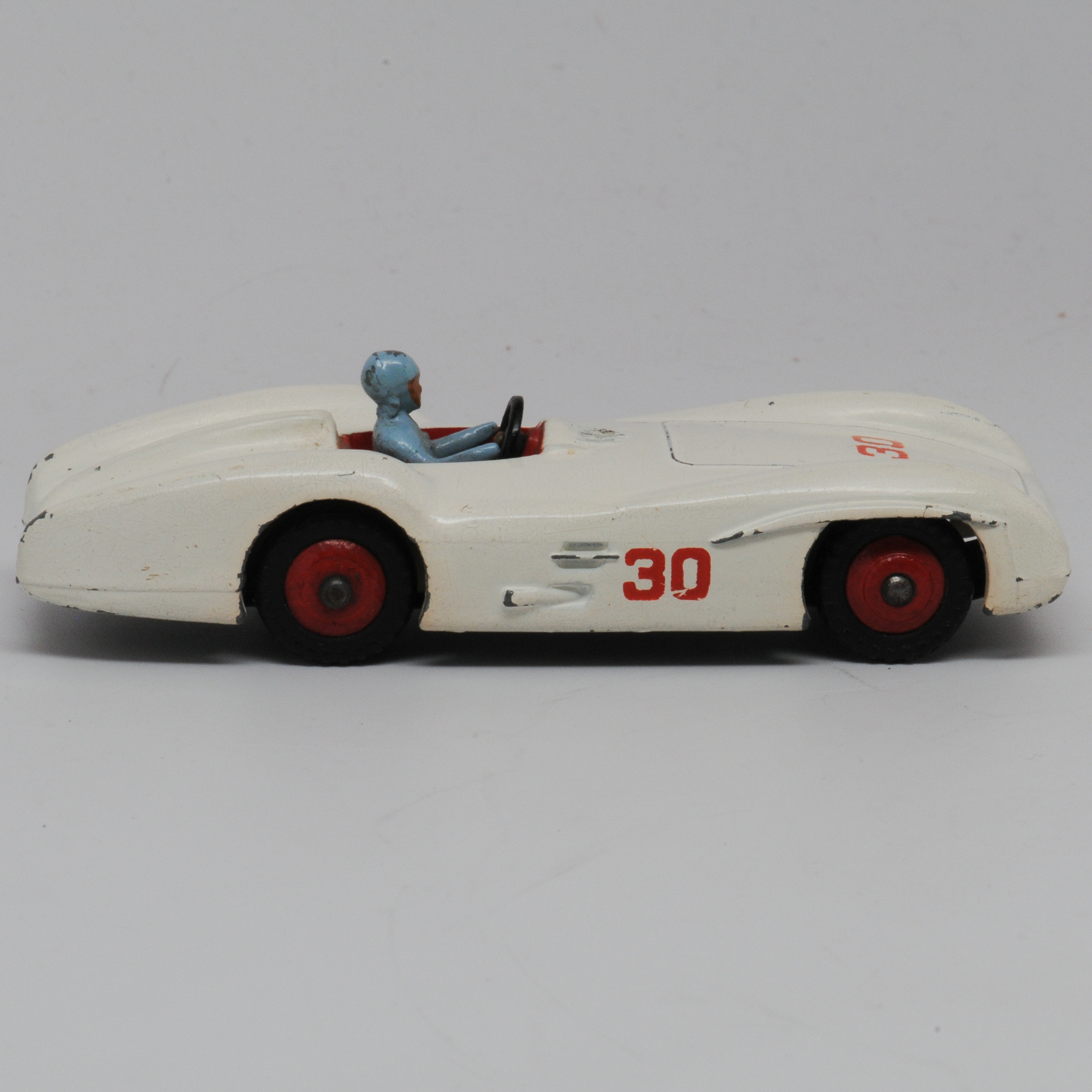 Dinky+237+Mercedes+Benz+Race+Car+1958-64 picture 3