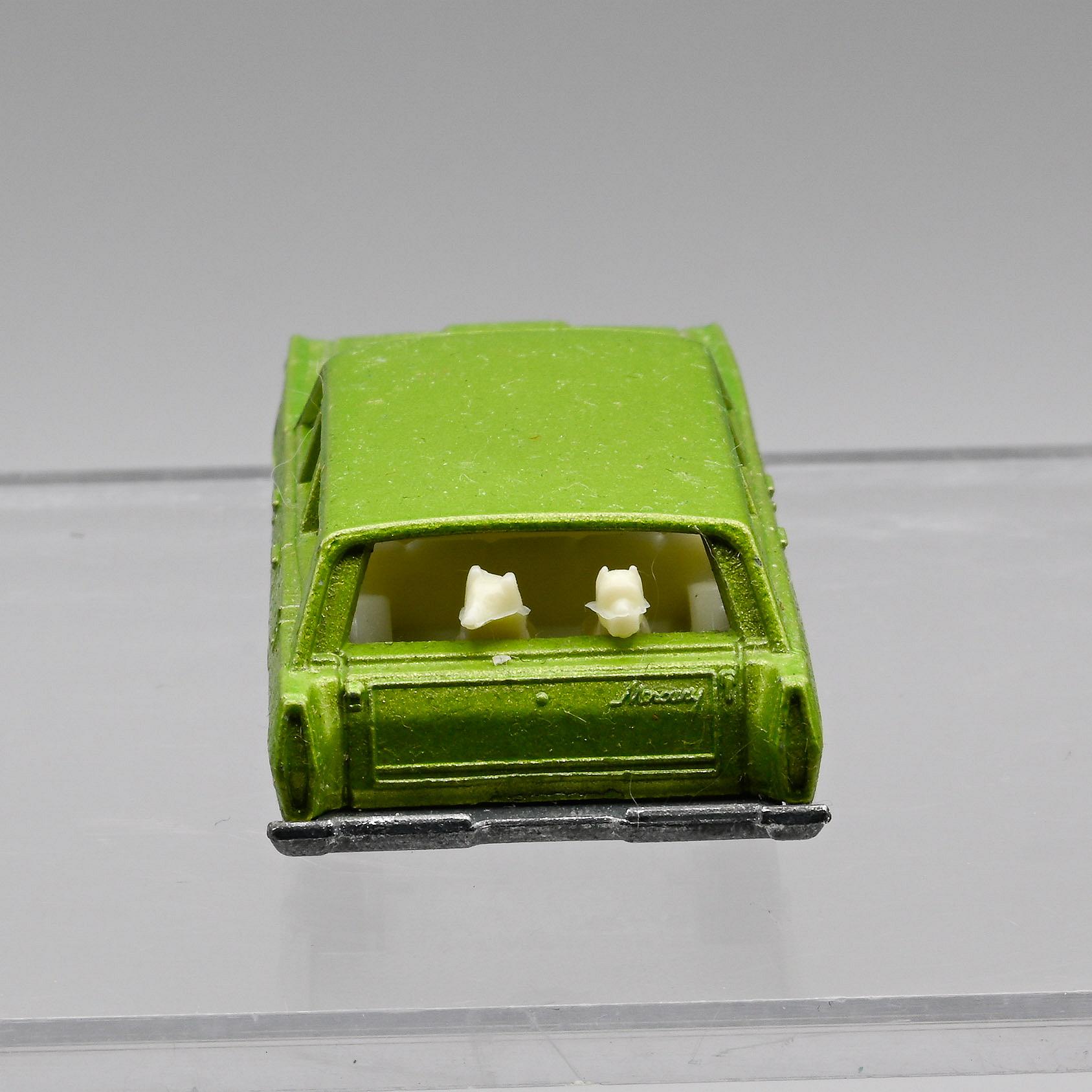 Matchbox+73C+1968+Mercury+Station+Wagon+with+Dogs+Regular+Wheels+ picture 3