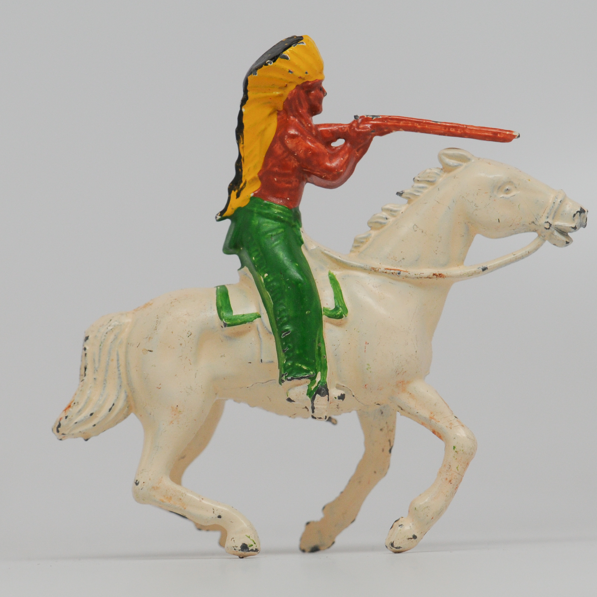Johillco+John+Hill+Co+Indian+Chief+on+Horse+with+Gun picture 1