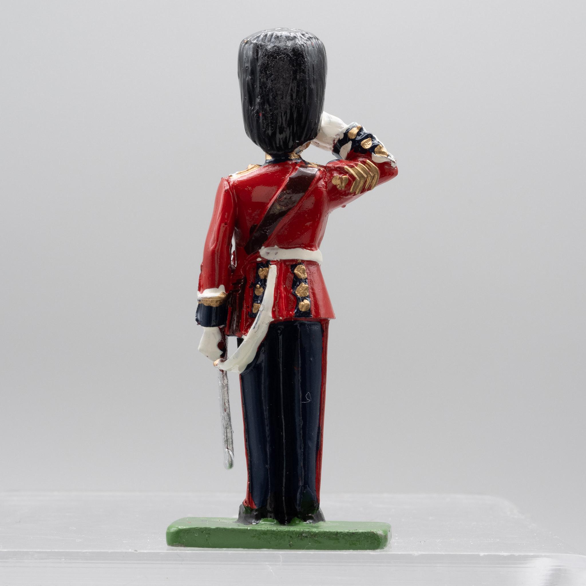 Britains+Scots+Guards+Regimental+Quartermaster+Sgt+40104+Collectors%27+Club+Edition picture 3