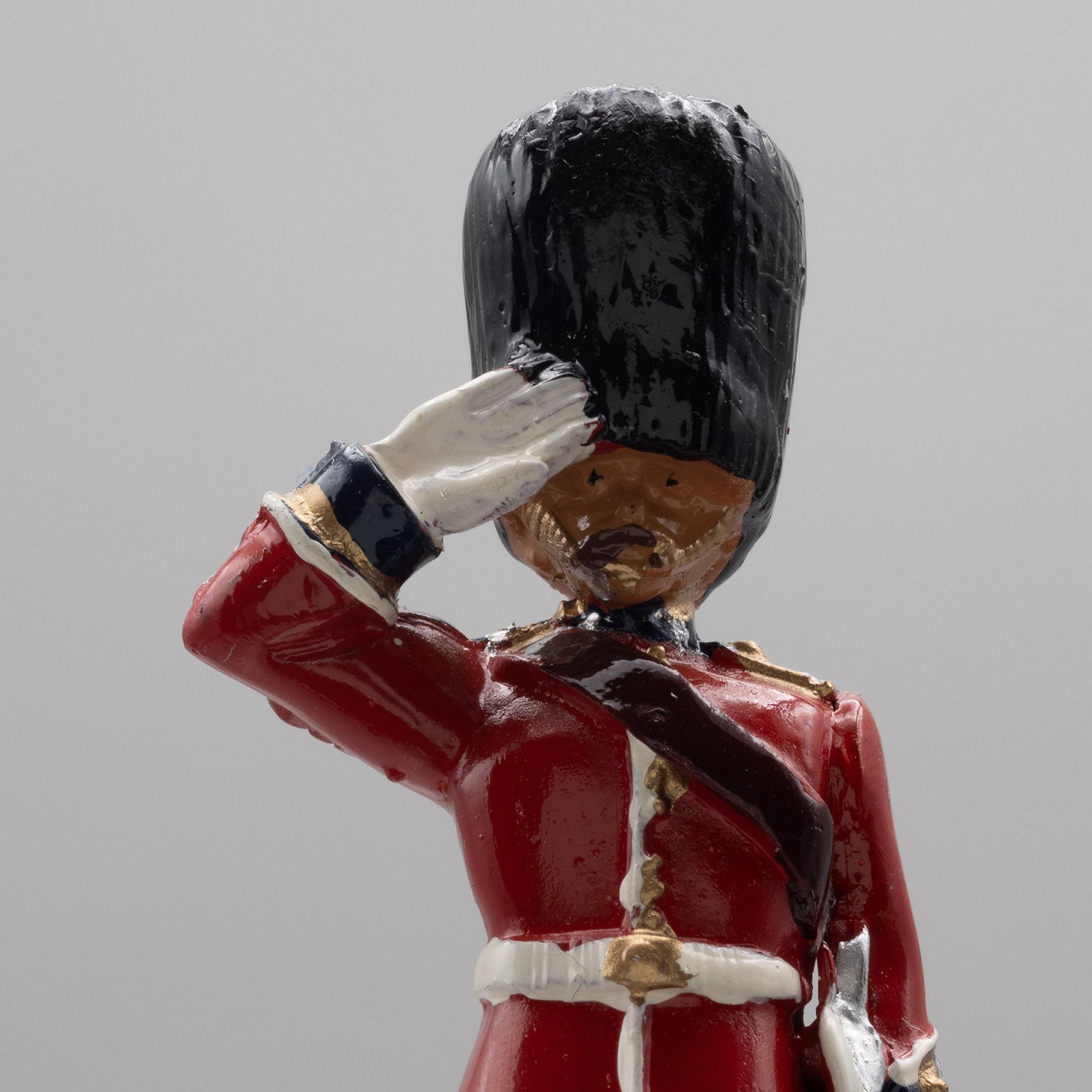 Britains+Scots+Guards+Regimental+Quartermaster+Sgt+40104+Collectors%27+Club+Edition picture 4