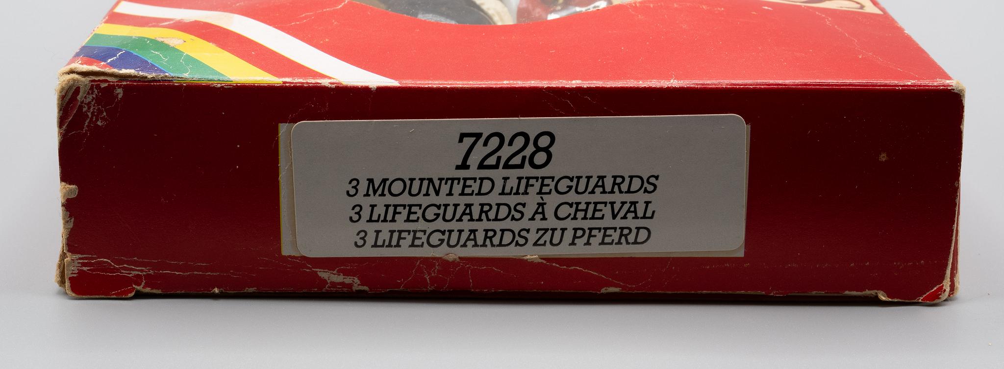 Britains+Boxed+Set+7228+3+Mounted+Life+Guards+Hand+Painted+Metal+Toy+Soldiers picture 2