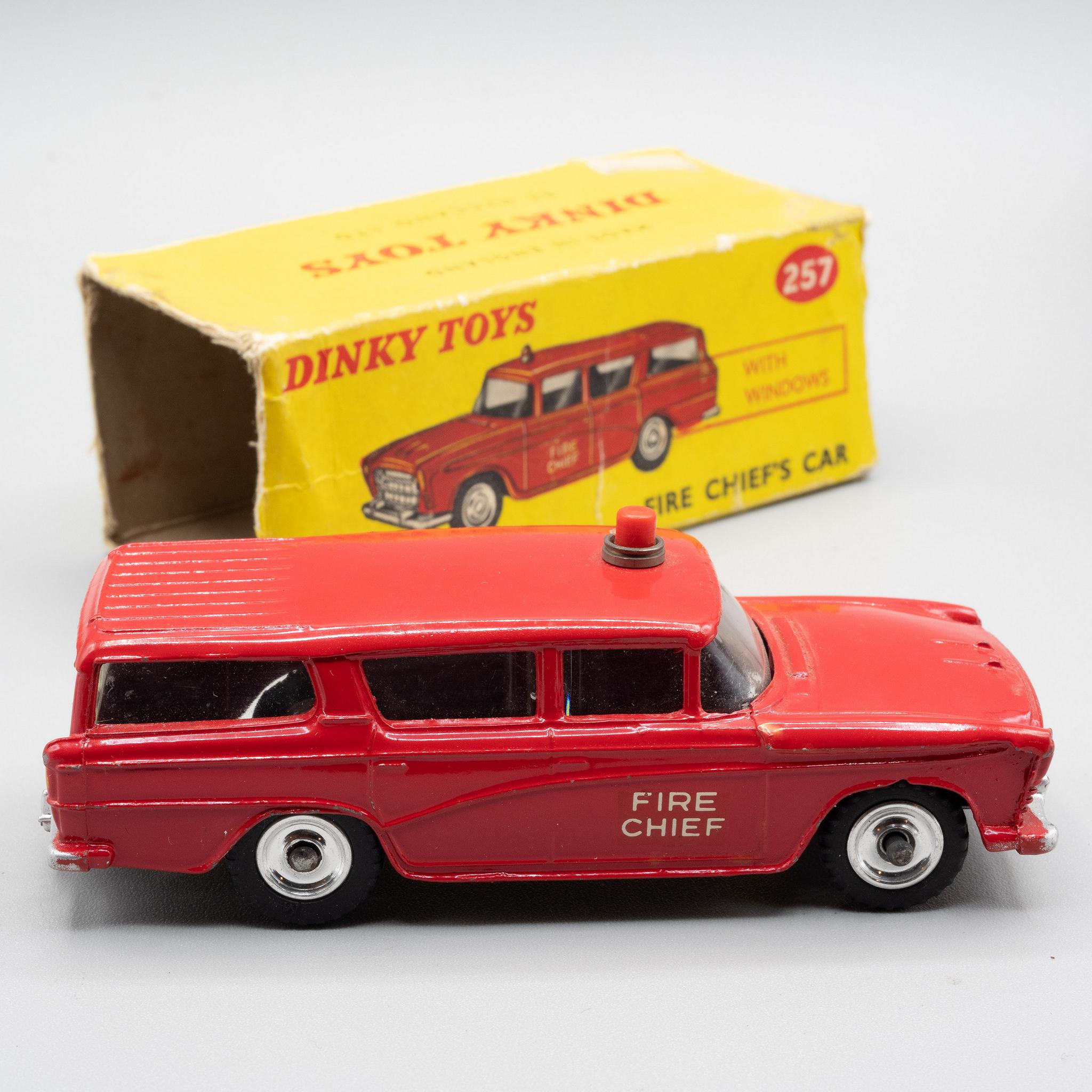 Dinky+Toys+Nash+Rambler+Fire+Chief+Car+257+with+Partial+Box picture 1