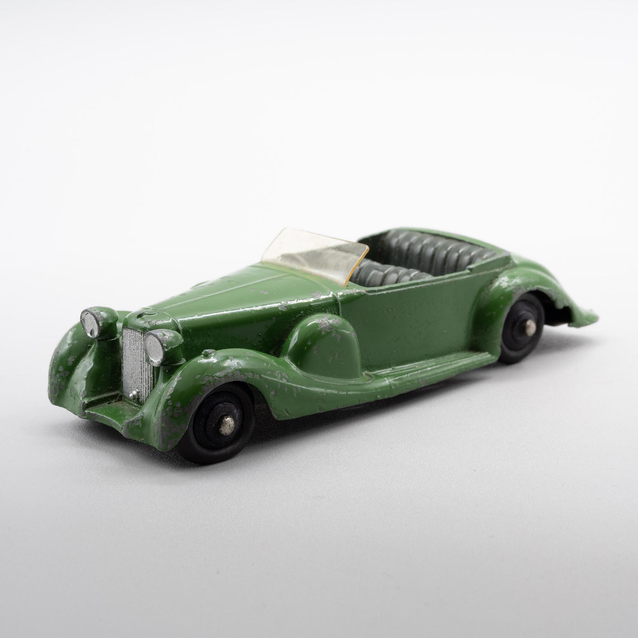 Dinky+Lagonda+Tourer+38c+with+Black+Hubs+1946 picture 1