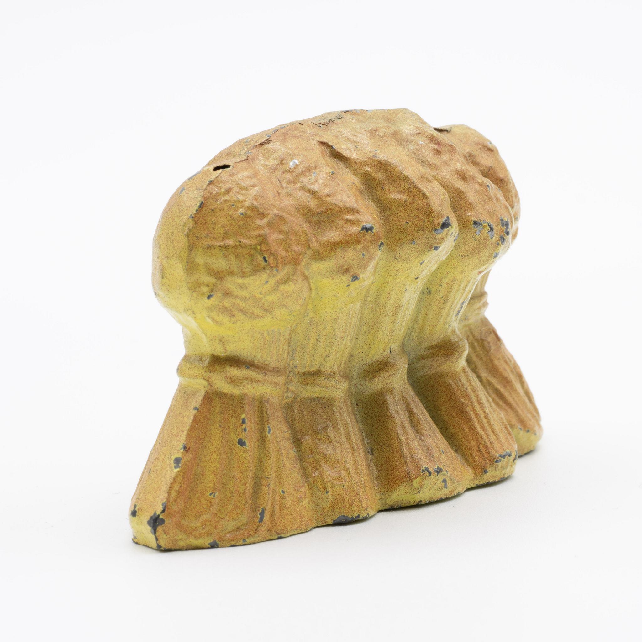 Manoil+Happy+Farm+Haystack++Dimestore+Figures picture 2