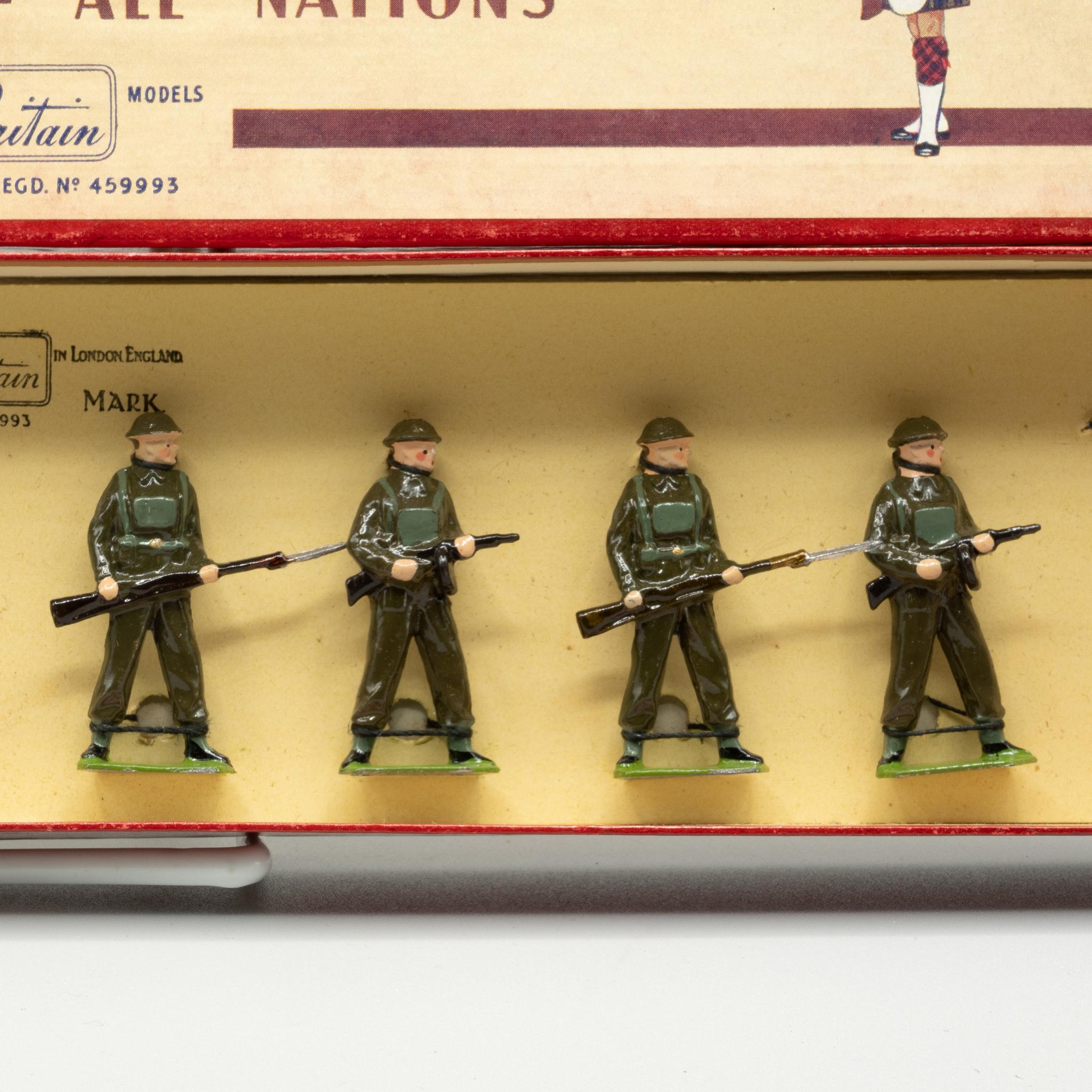 Britains+Boxed+Set+1898+British+Infantry+with+Tommy-Guns+MIB+Lead+Soldiers picture 3
