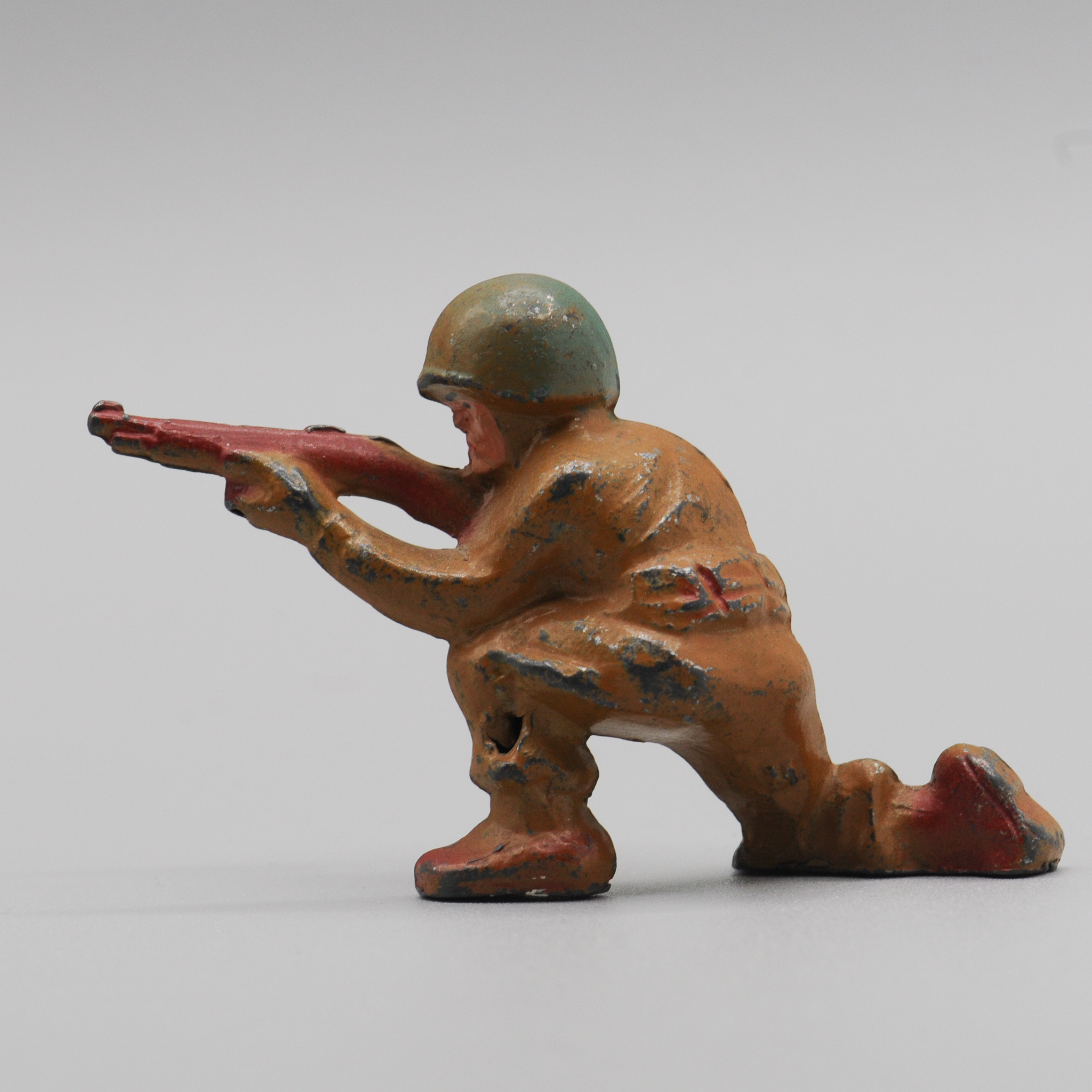 Manoil+Kneeling++Firing+Dime+Store+Soldier+Figure+500+Series picture 2