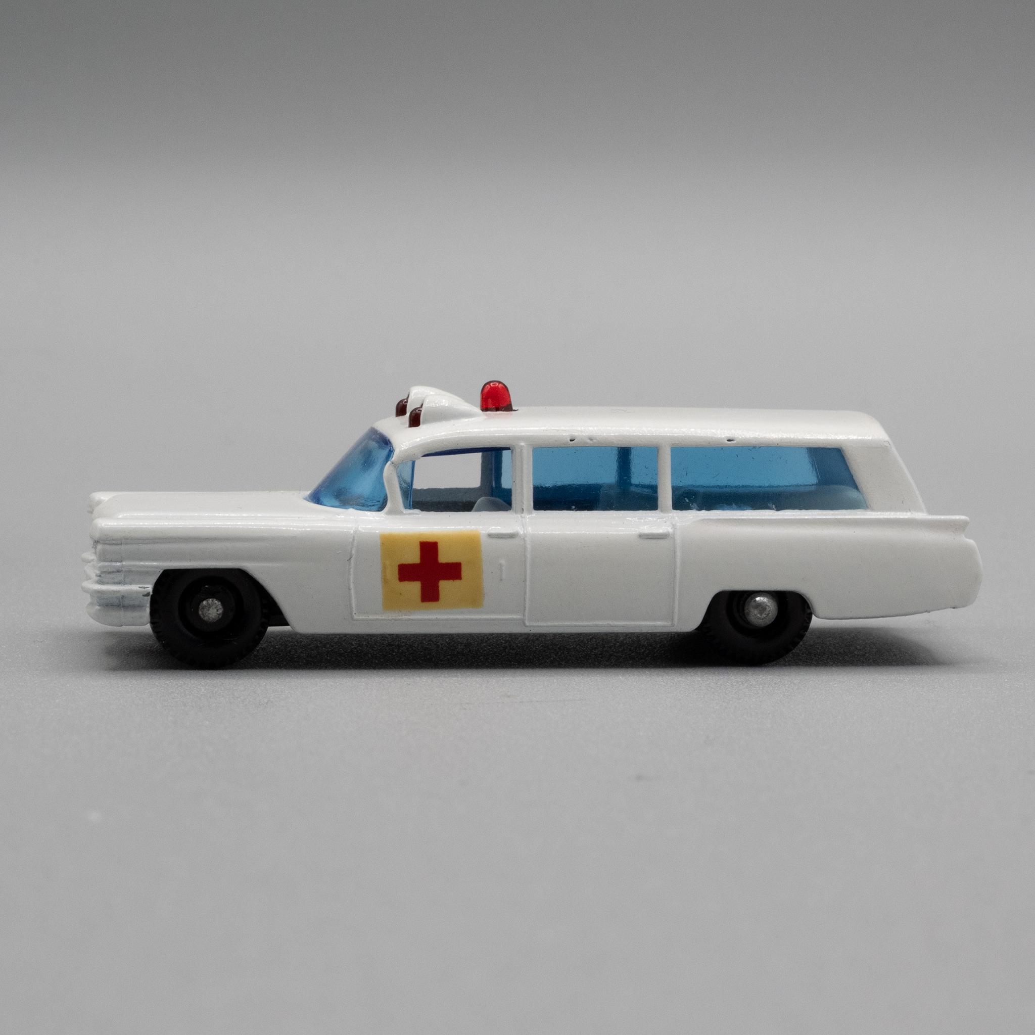 Lesney+Matchbox+54B+S%26S+Cadillac+Ambulance+Issued+1965 picture 4