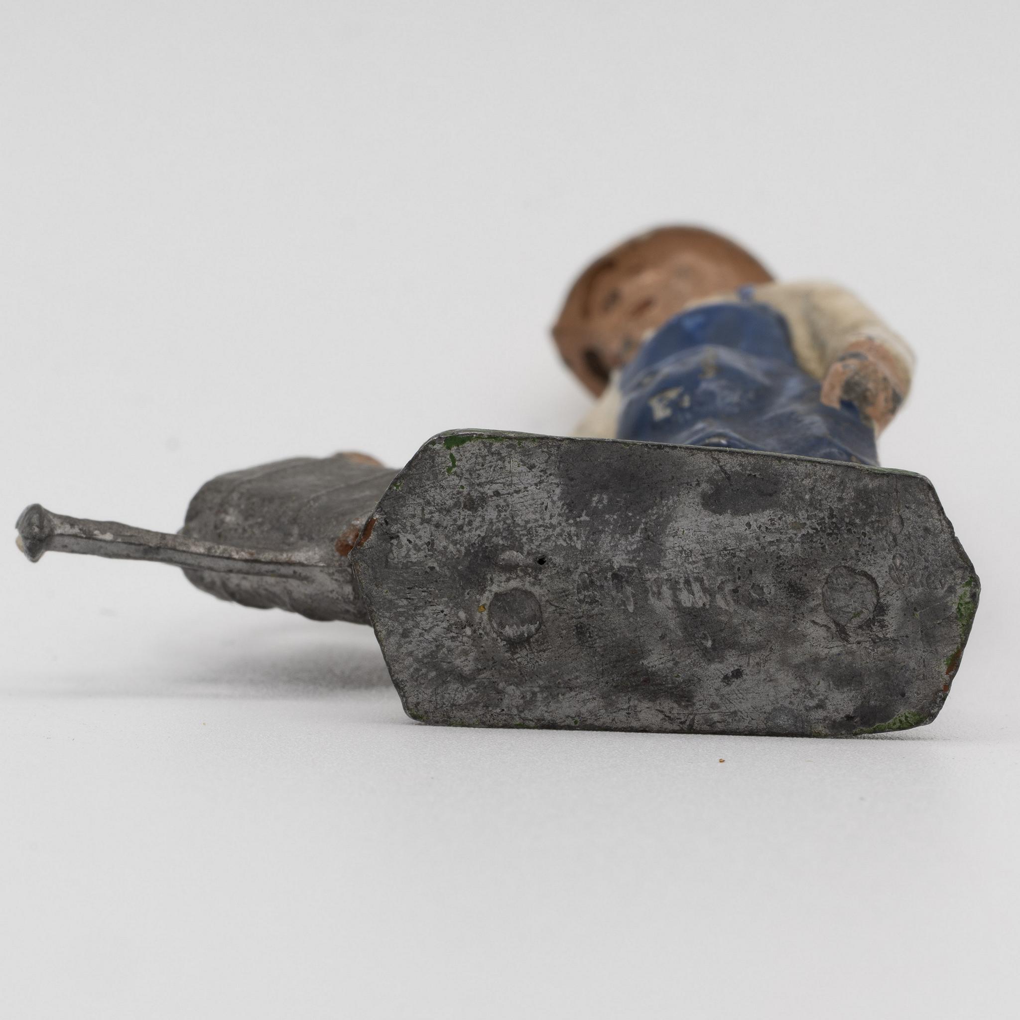 Vintage+Lead+Gardener+with+Watering+Can+May+Be+France picture 3