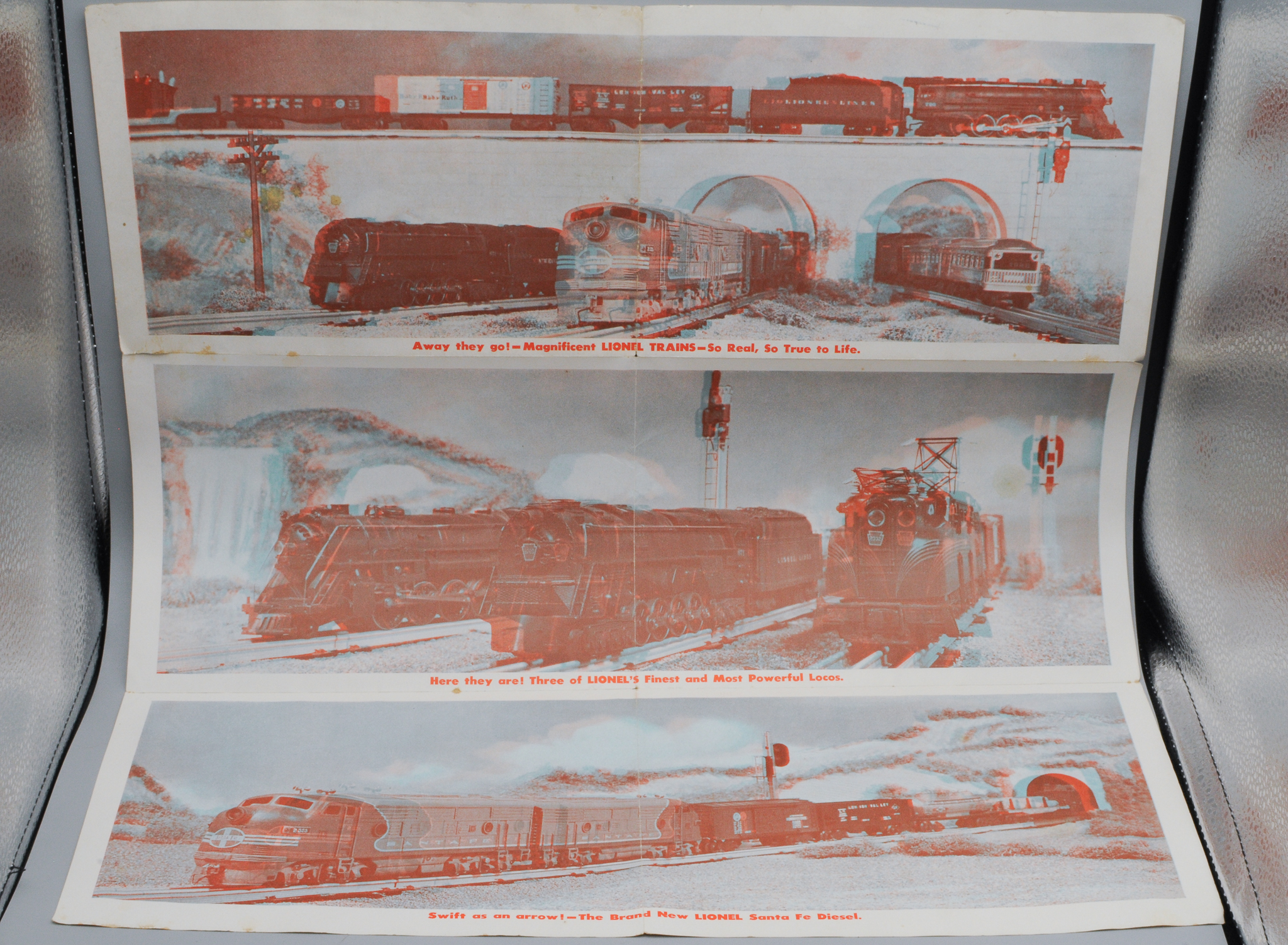 Vintage+Lionel+Trains+3D+Poster picture 1